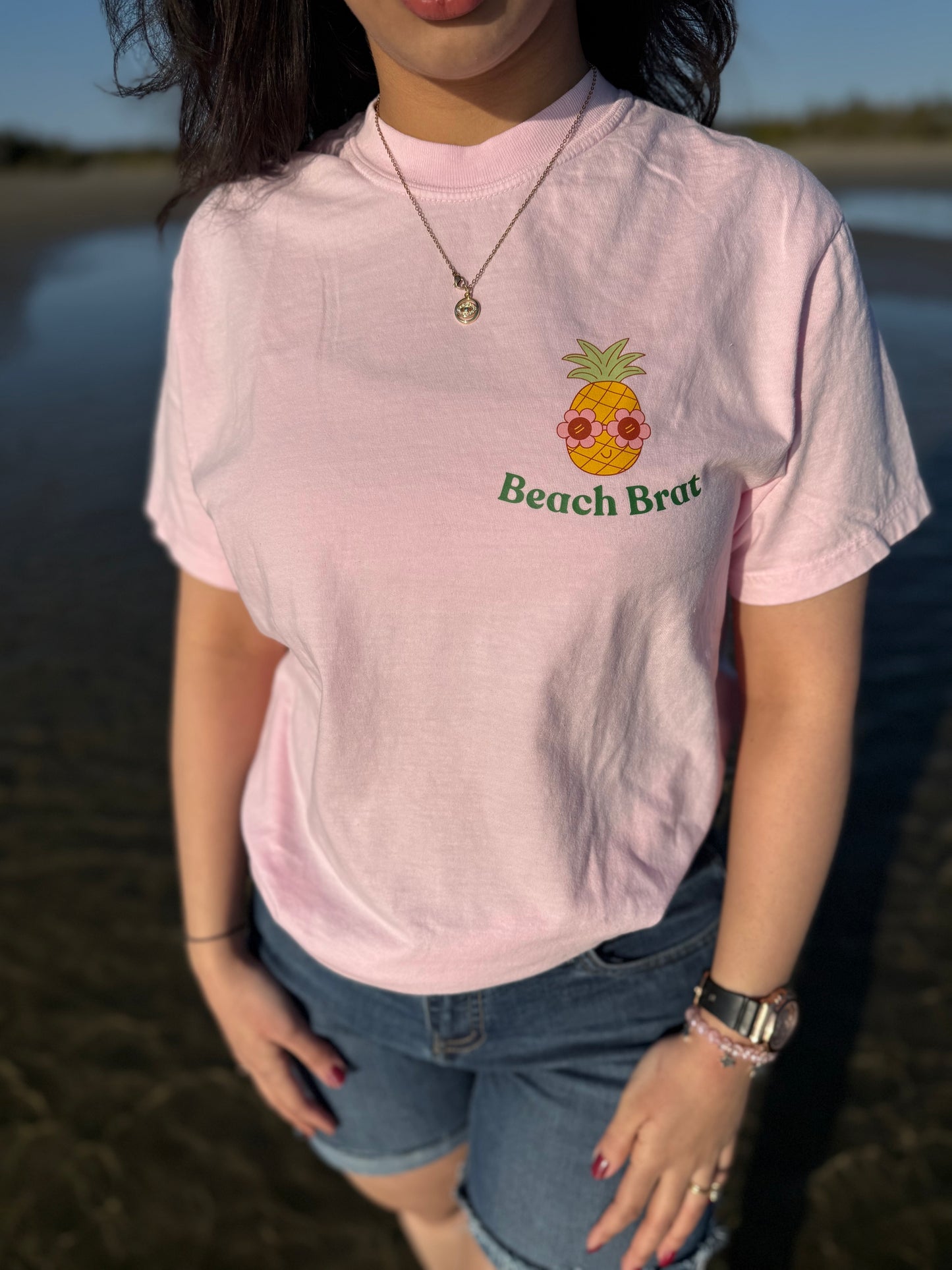 Beach Brat T-shirt🍍